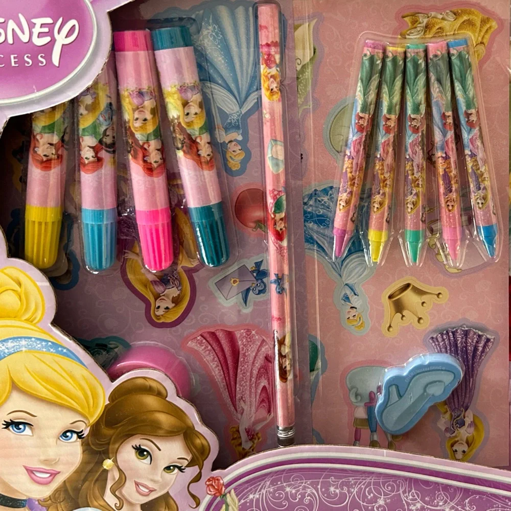🦋 5/$25 - NWT Disney Princess Stationery Set
